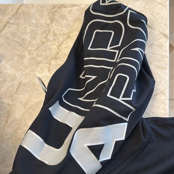 NWOT Under Armour Qualifier Ignight ColdGear Run Hoodie - Picture 8 of 8